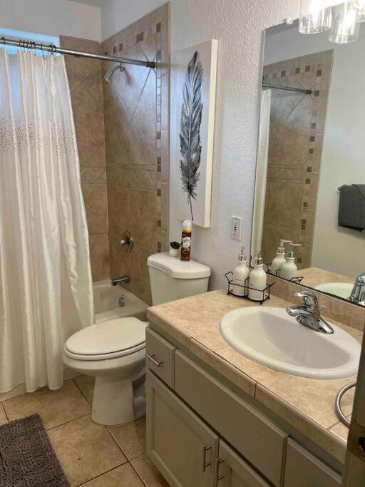 Spacious Getaway! Pool, Spa, Sleeps 9 Lake Havasu City Εξωτερικό φωτογραφία