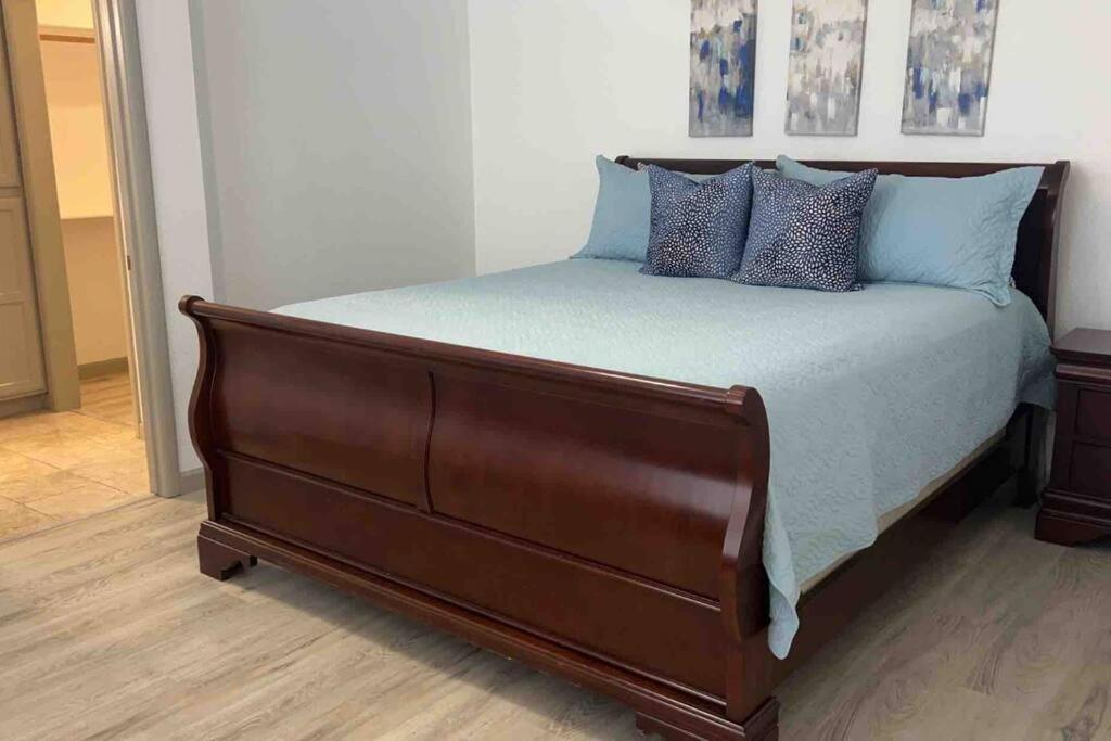 Spacious Getaway! Pool, Spa, Sleeps 9 Lake Havasu City Εξωτερικό φωτογραφία