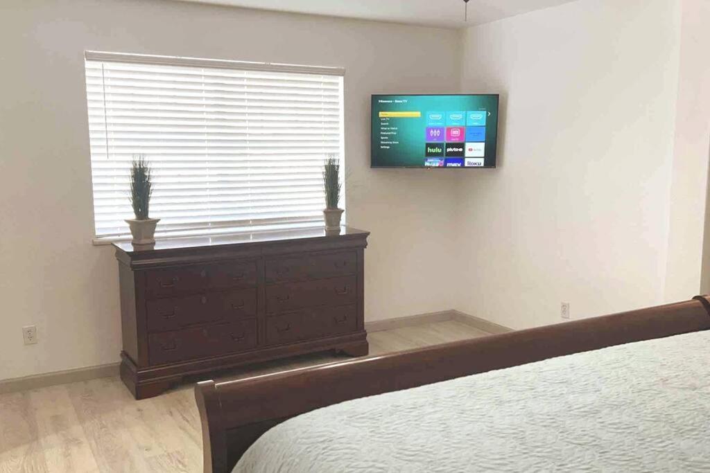 Spacious Getaway! Pool, Spa, Sleeps 9 Lake Havasu City Εξωτερικό φωτογραφία